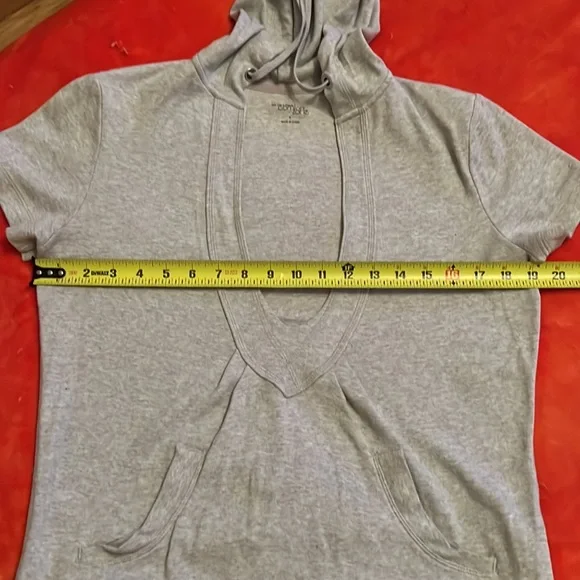 NY&Co Gray short sleeve hooded sweatshirt w/ a extended pocket & low V neck. - Picture 11 of 12